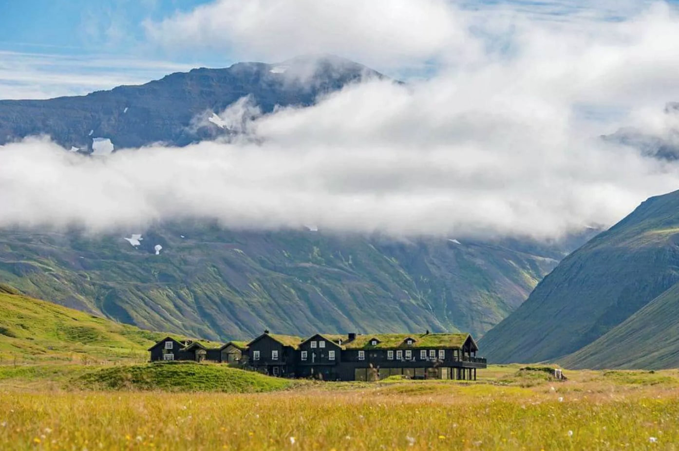 Deplar farm exclusive Iceland hotel
