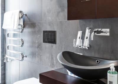 WC in Black Pearl hotel suite