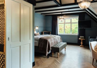 A suite in Skalakot manor house hotel