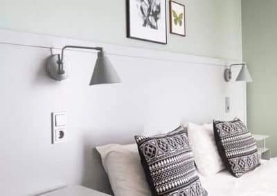 A bed in Höfn hotel room